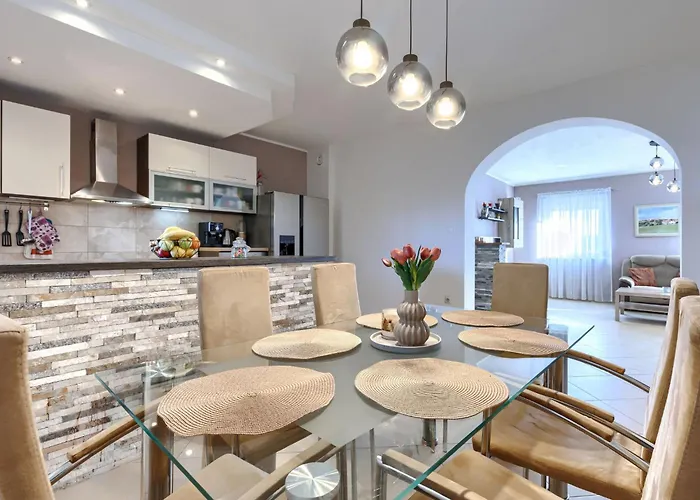 L&v By Interhome *